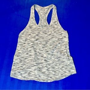 Lululemon size 4 Tie it Up tank